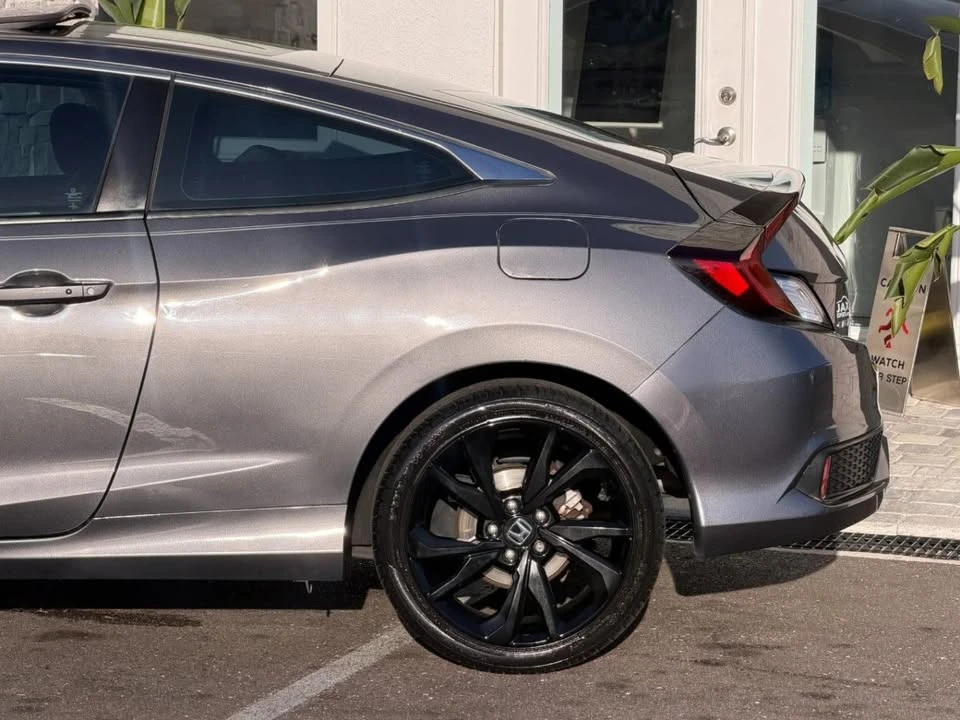 2016 Honda Civic 10th Gen - Image 10 of 20