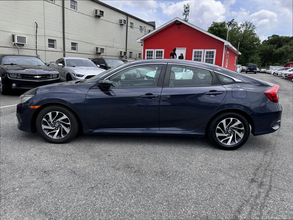 2016 Honda Civic 10th Gen - Image 10 of 16