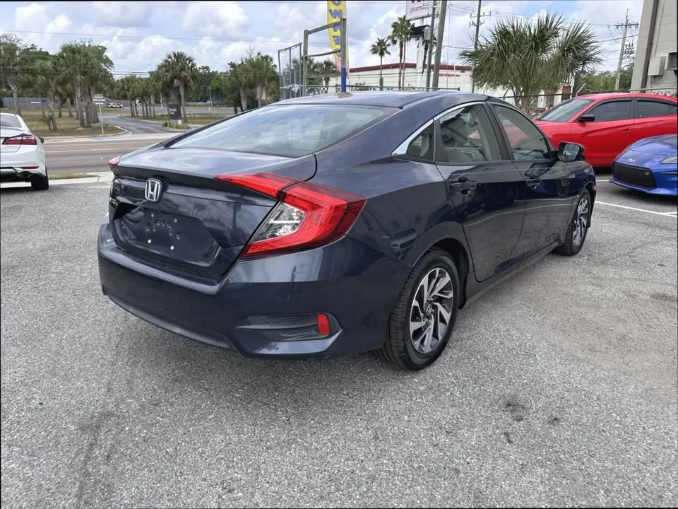 2016 Honda Civic 10th Gen - Image 5 of 16