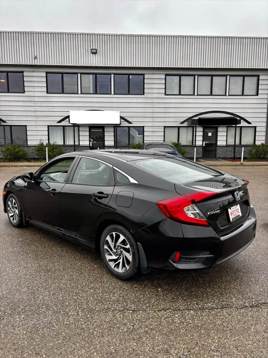 2016 Honda Civic 10th Gen - Image 5 of 13