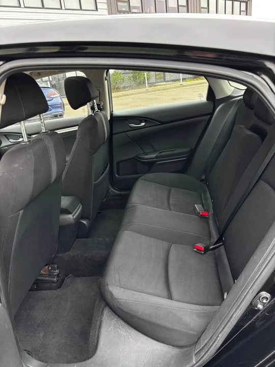 2016 Honda Civic 10th Gen - Image 9 of 13