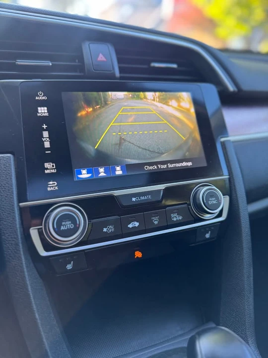 2016 Honda Civic 10th Gen - Image 15 of 17