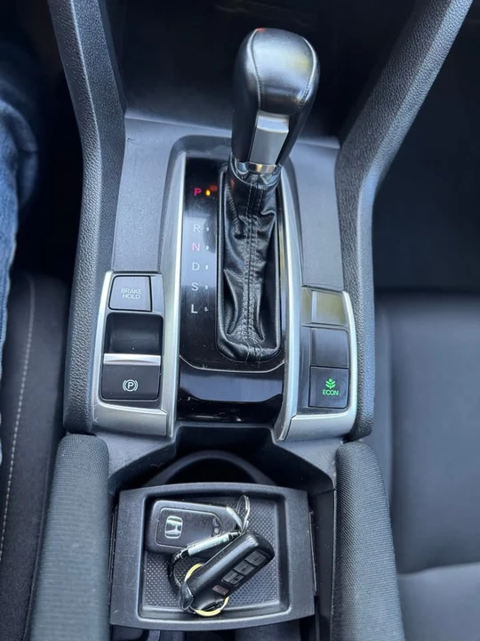 2016 Honda Civic 10th Gen - Image 16 of 17