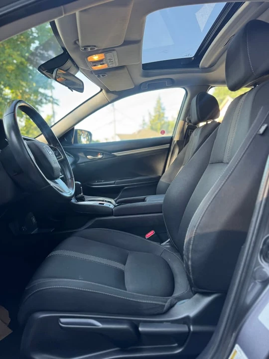 2016 Honda Civic 10th Gen - Image 11 of 17