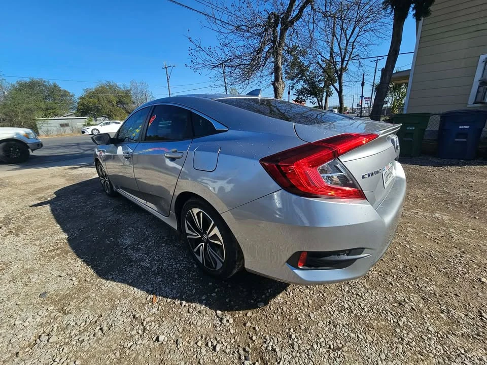 2016 Honda Civic 10th Gen - Image 6 of 9