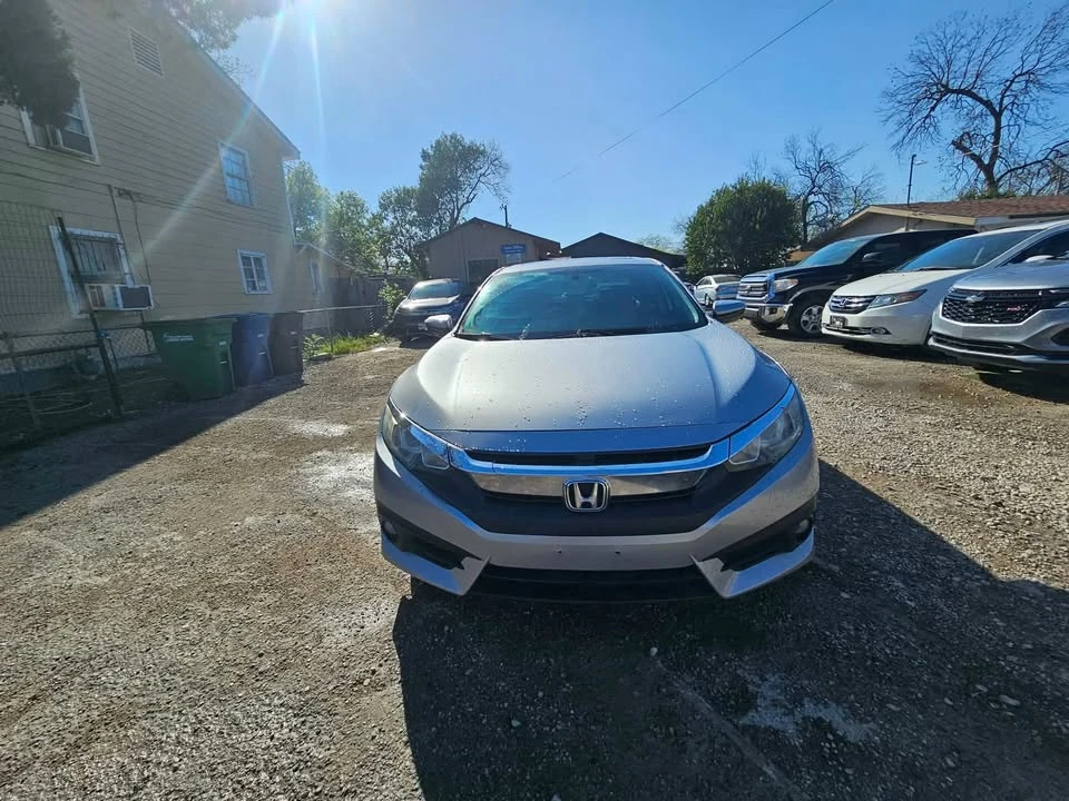 2016 Honda Civic 10th Gen - Image 2 of 9
