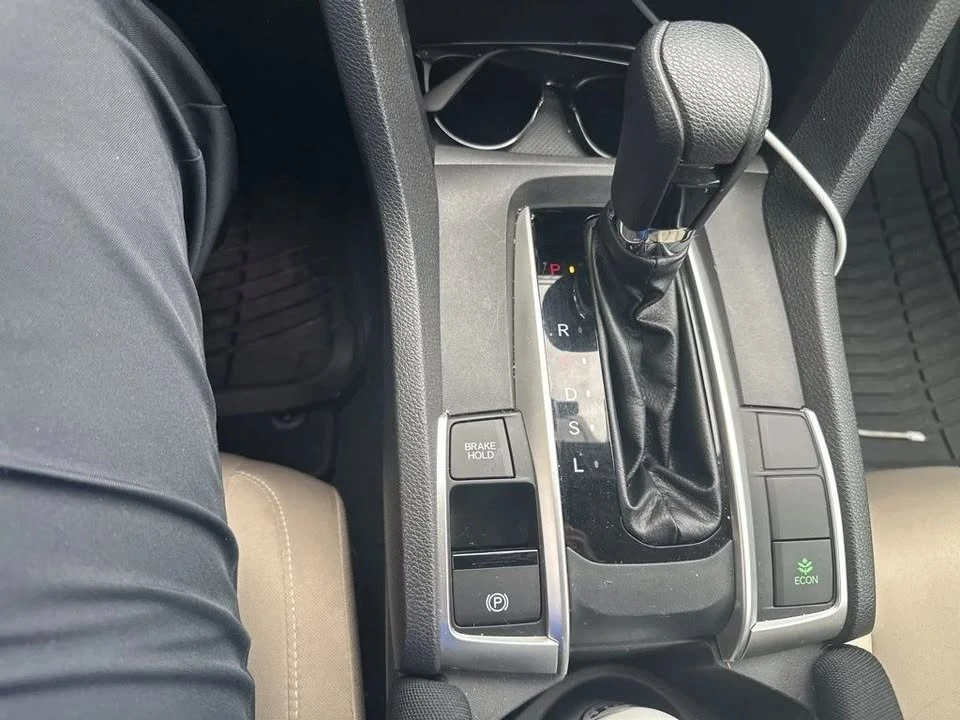 2016 Honda Civic 10th Gen - Image 6 of 6