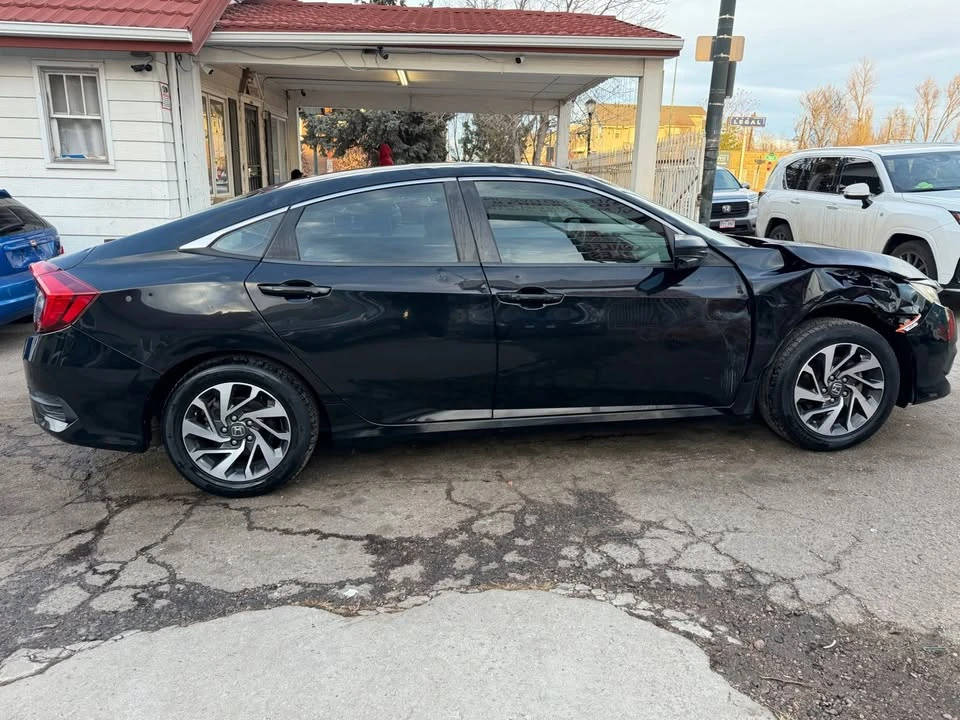 2016 Honda Civic 10th Gen - Image 4 of 17