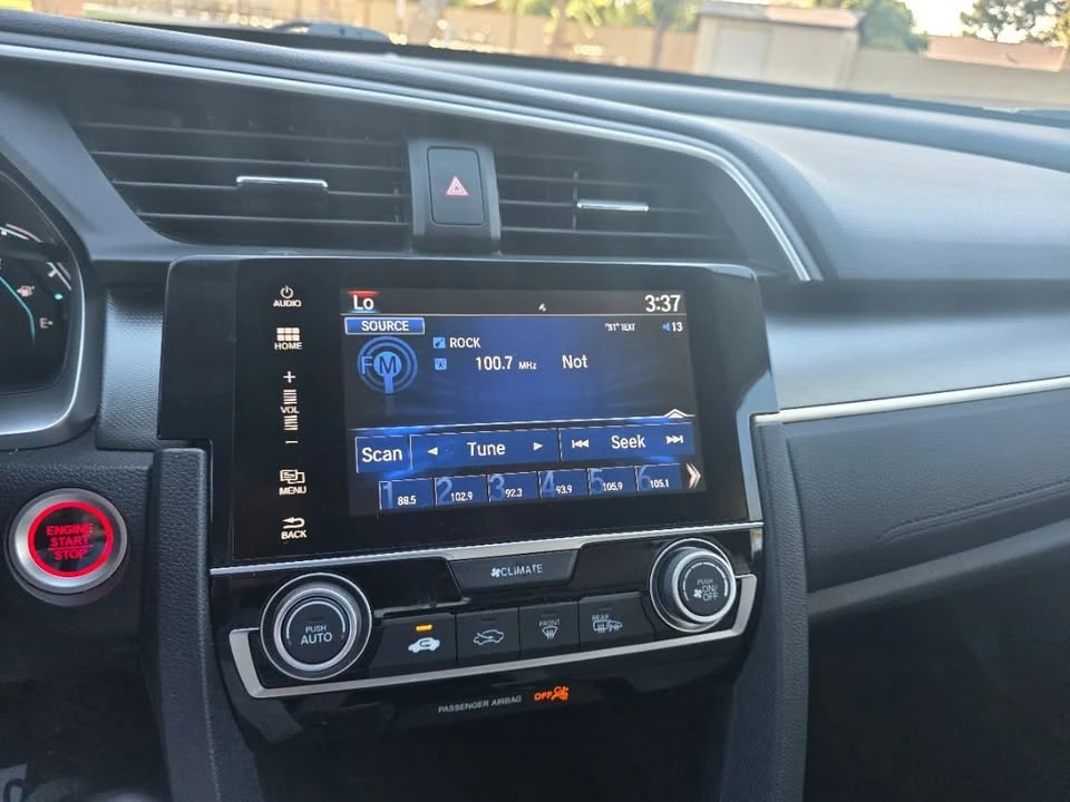 2016 Honda Civic 10th Gen - Image 14 of 20