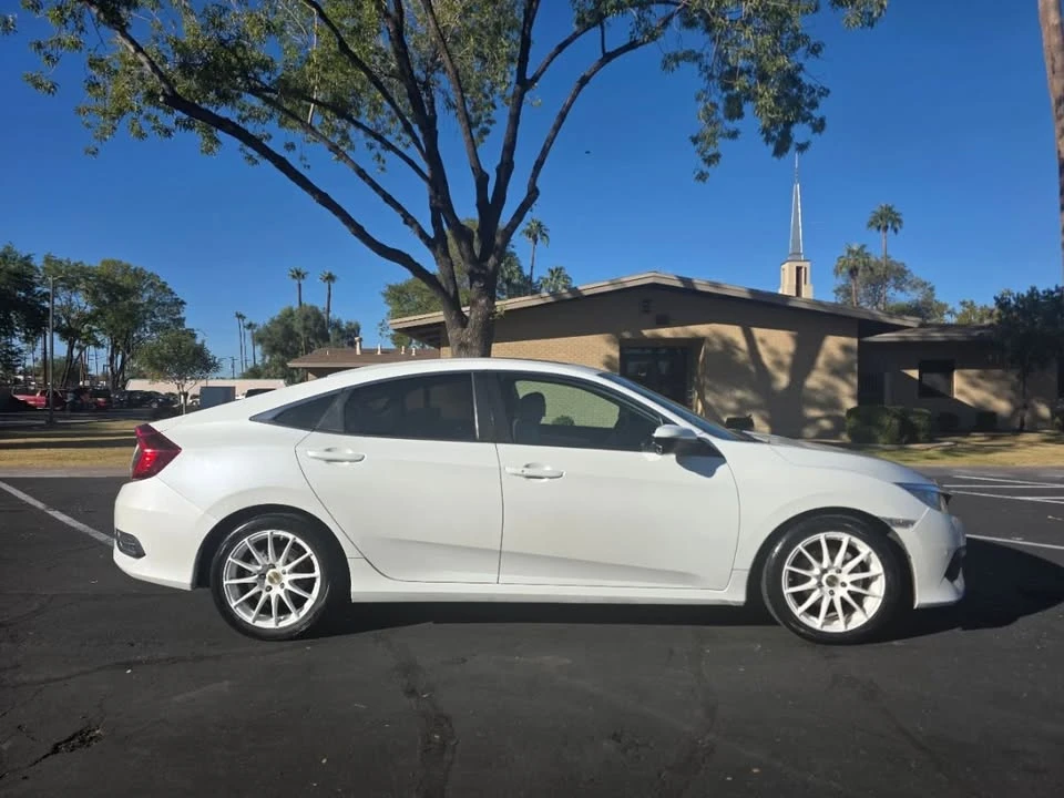 2016 Honda Civic 10th Gen - Image 3 of 20