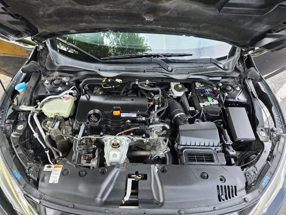 2016 Honda Civic 10th Gen - Image 15 of 20