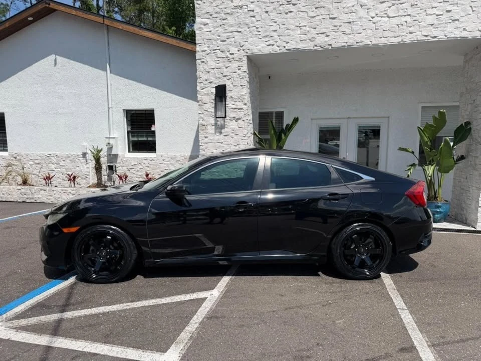2016 Honda Civic 10th Gen - Image 2 of 20