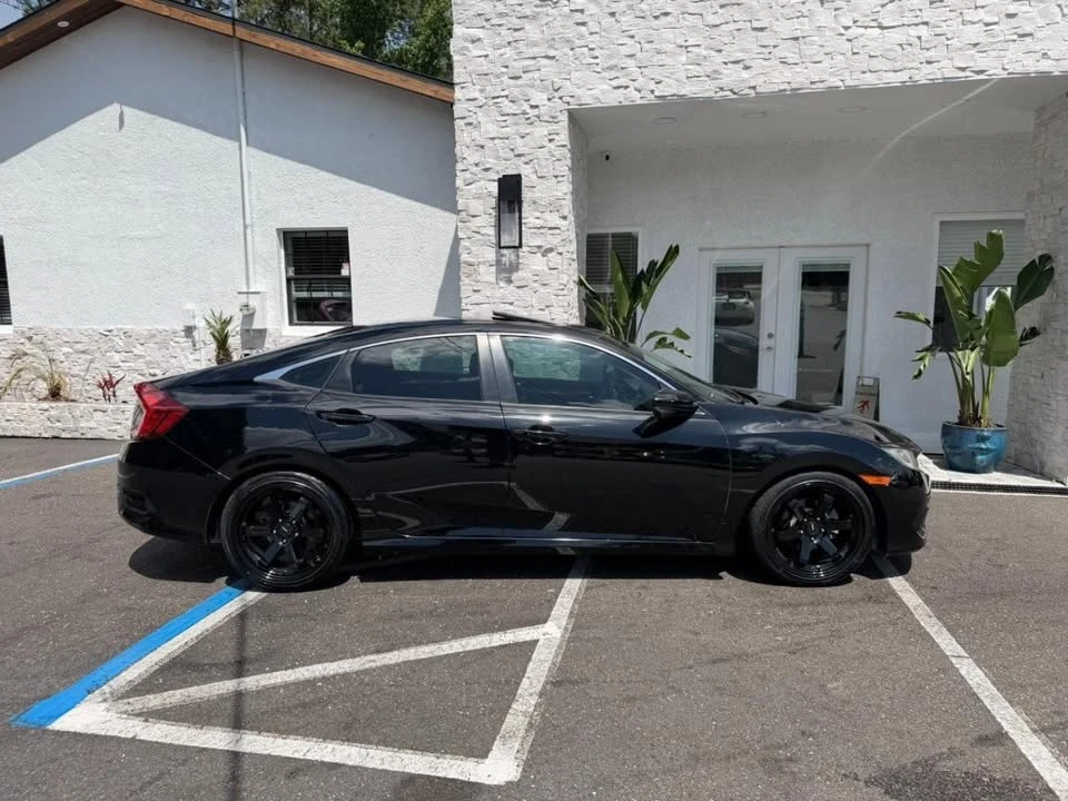 2016 Honda Civic 10th Gen - Image 18 of 20