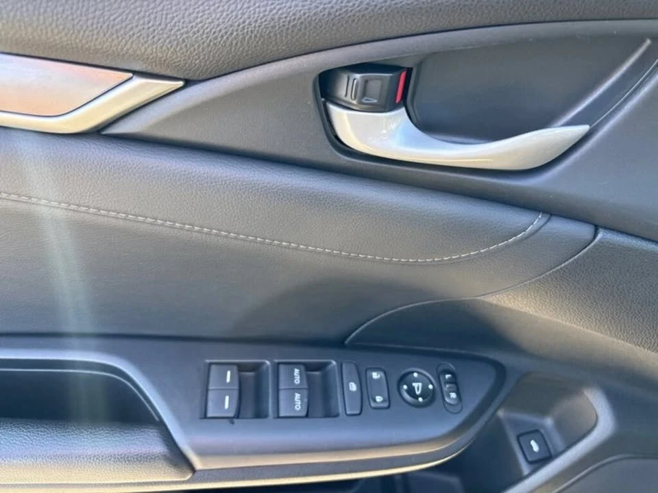 2016 Honda Civic 10th Gen - Image 18 of 20