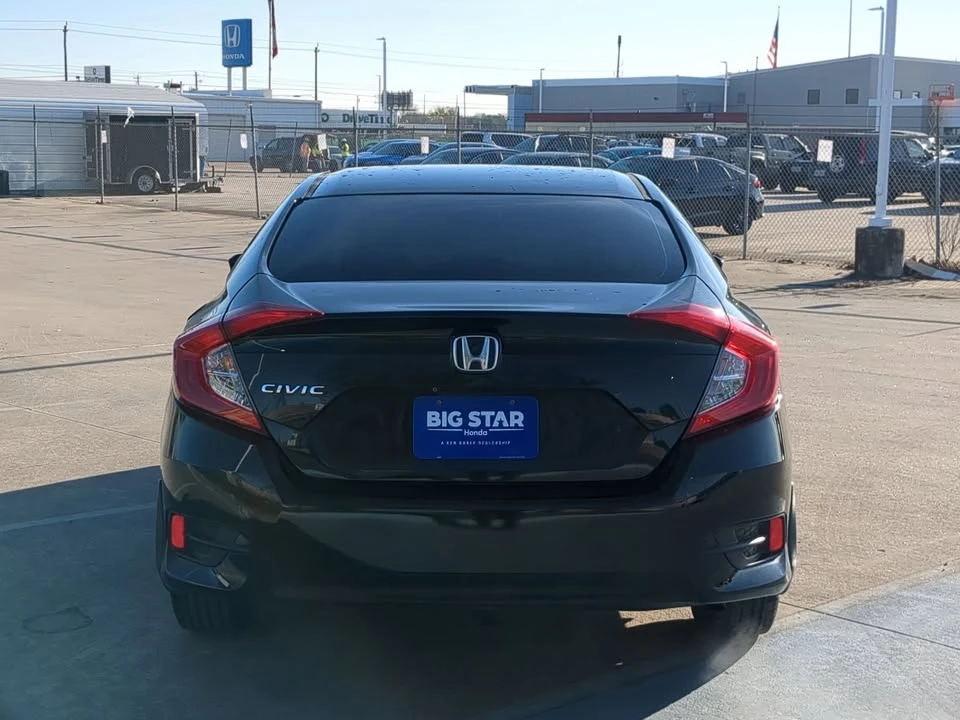 2016 Honda Civic 10th Gen - Image 5 of 12