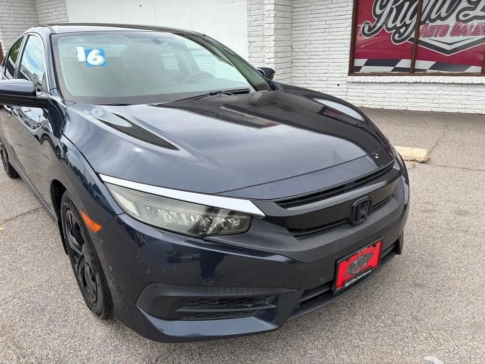 2016 Honda Civic 10th Gen - Image 9 of 20