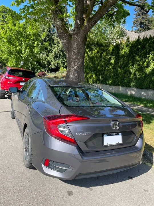 2016 Honda Civic 10th Gen - Image 4 of 19