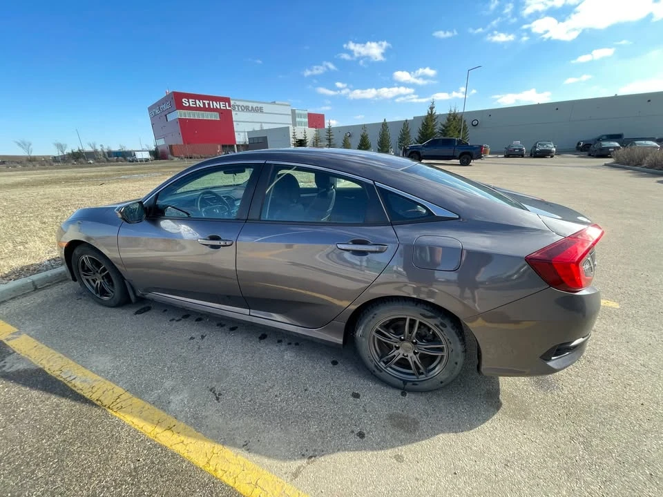 2016 Honda Civic 10th Gen - Image 8 of 19