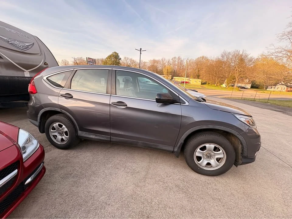 2016 Honda CR-V 4th Gen - Image 2 of 10