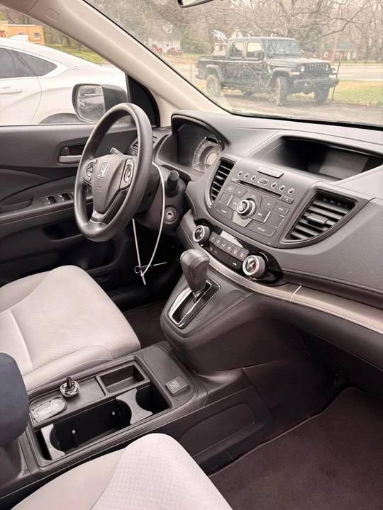 2016 Honda CR-V 4th Gen - Image 8 of 10