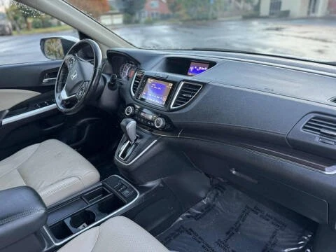 2016 Honda CR-V 4th Gen - Image 10 of 17