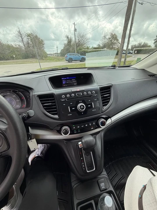 2016 Honda CR-V 4th Gen - Image 11 of 16
