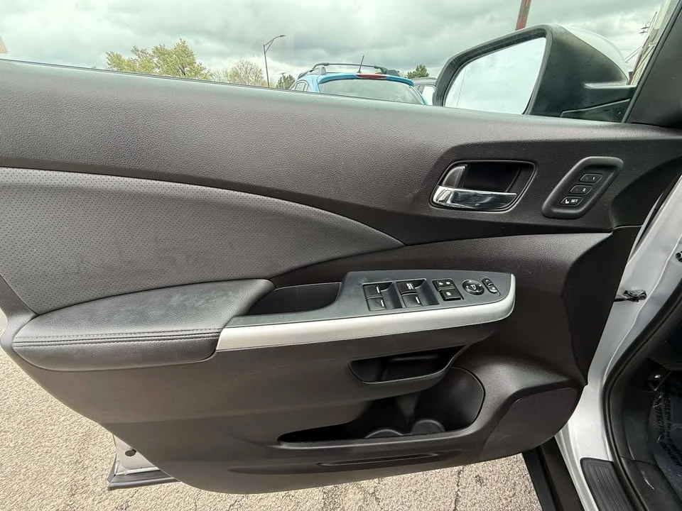 2016 Honda CR-V 4th Gen - Image 9 of 15