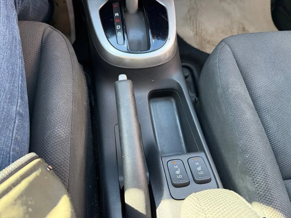 2016 Honda Fit - Image 17 of 20