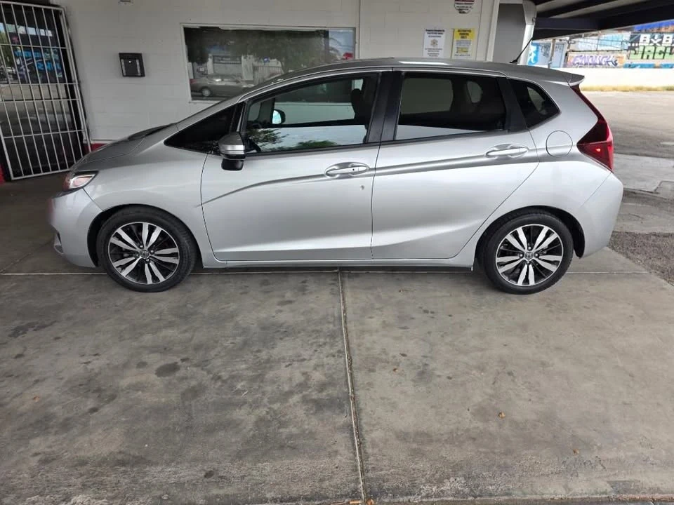 2016 Honda Fit - Image 5 of 13
