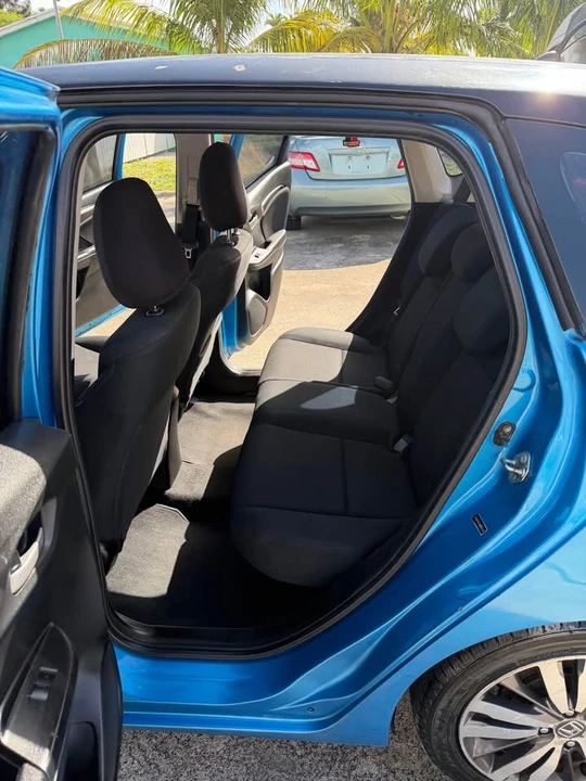 2016 Honda Fit - Image 3 of 6