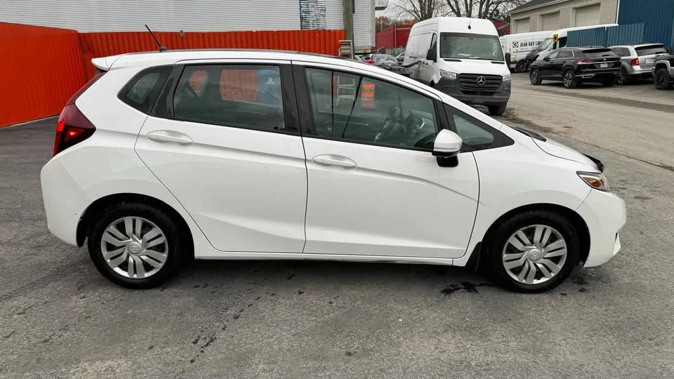 2016 Honda Fit - Image 3 of 16