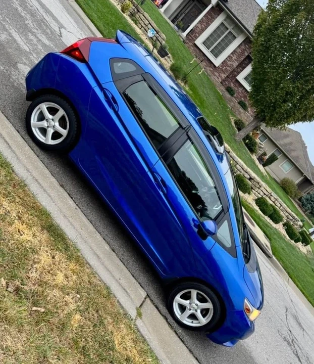 2016 Honda Fit - Image 6 of 15