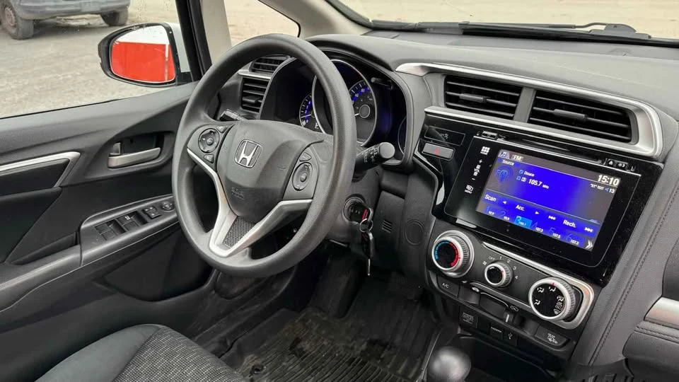2016 Honda Fit - Image 12 of 16