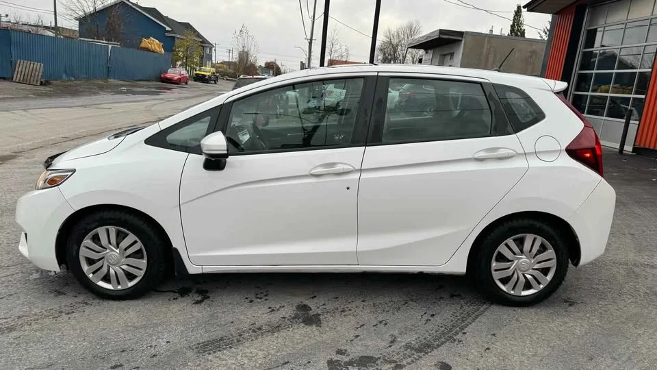 2016 Honda Fit - Image 4 of 16