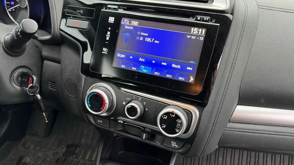 2016 Honda Fit - Image 11 of 16