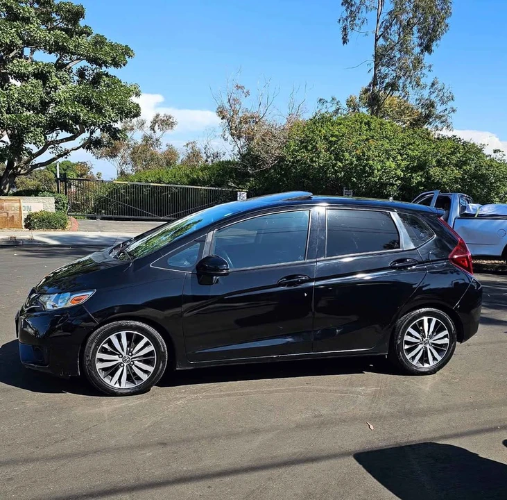 2016 Honda Fit - Image 2 of 12