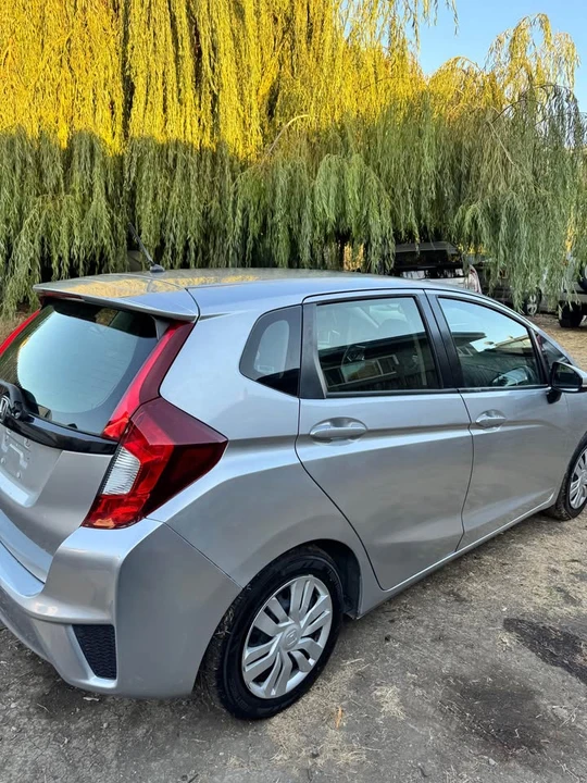 2016 Honda Fit - Image 7 of 14