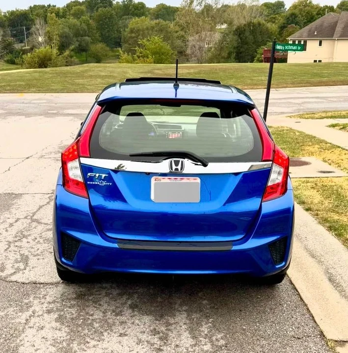 2016 Honda Fit - Image 8 of 20