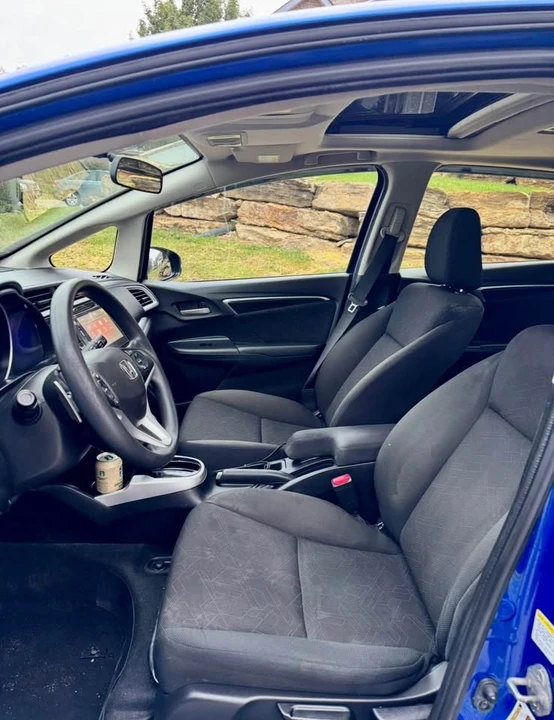 2016 Honda Fit - Image 11 of 20