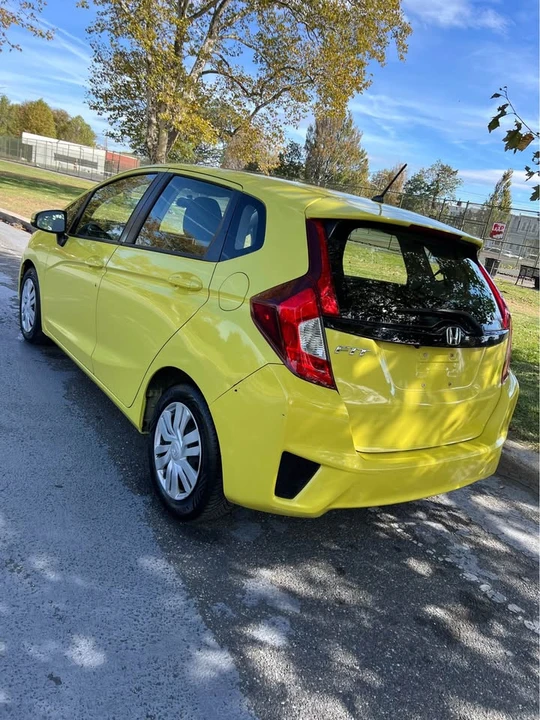 2016 Honda Fit - Image 5 of 13