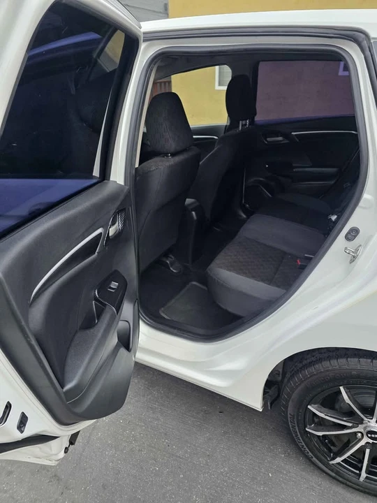 2016 Honda Fit - Image 7 of 15