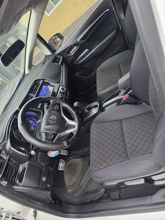 2016 Honda Fit - Image 9 of 15