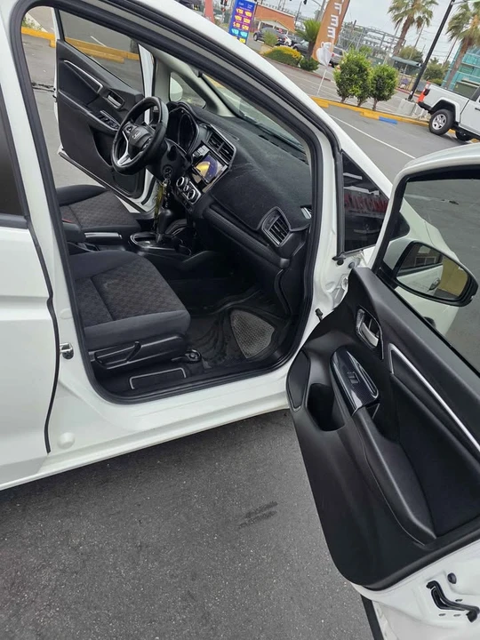 2016 Honda Fit - Image 15 of 15