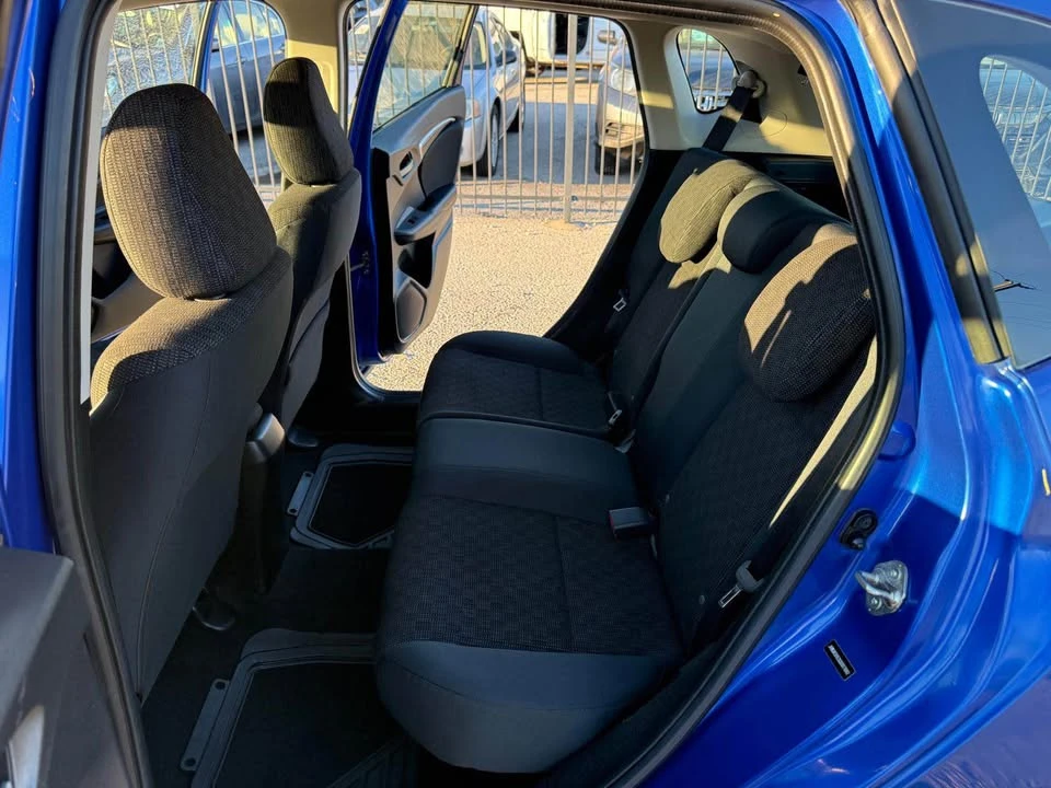 2016 Honda Fit - Image 11 of 19