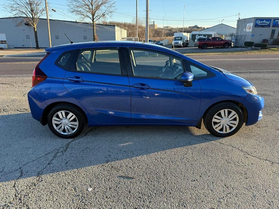 2016 Honda Fit - Image 13 of 19