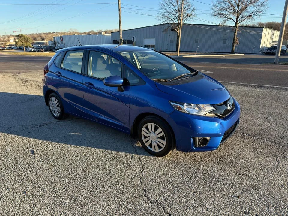 2016 Honda Fit - Image 18 of 19