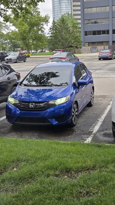 2016 Honda Fit - Image 2 of 4