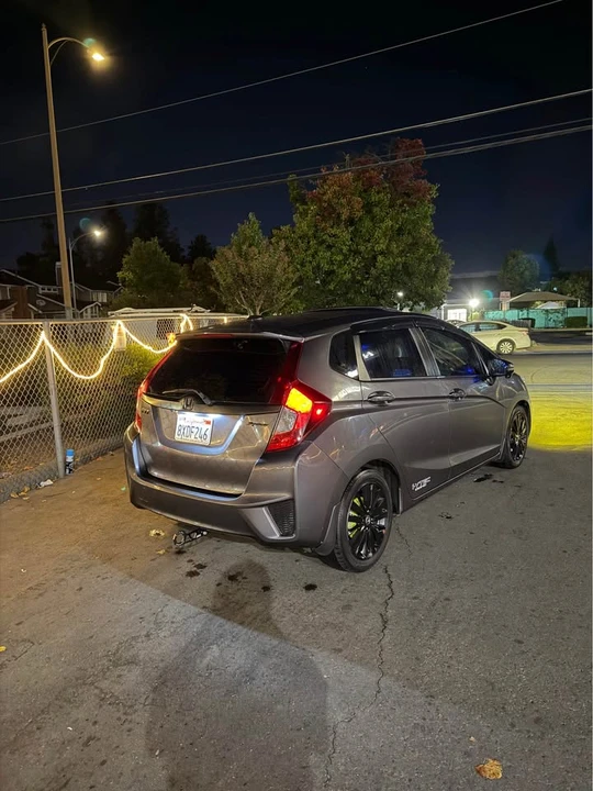 2016 Honda Fit - Image 4 of 4