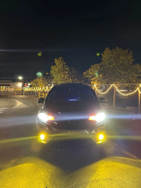 2016 Honda Fit - Image 2 of 4
