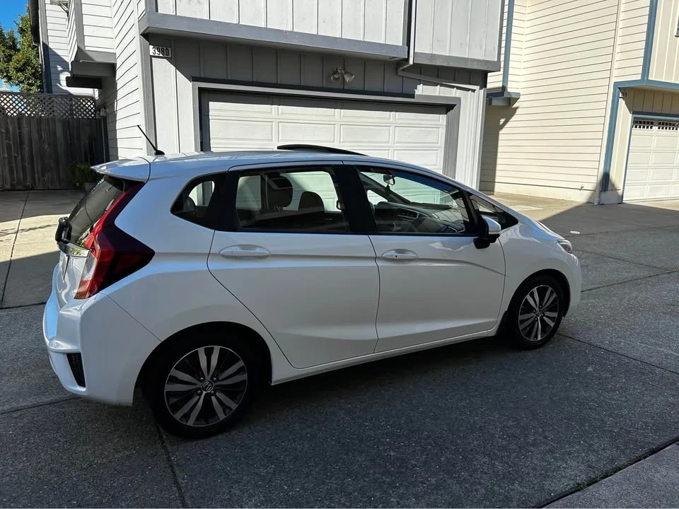 2016 Honda Fit - Image 6 of 10